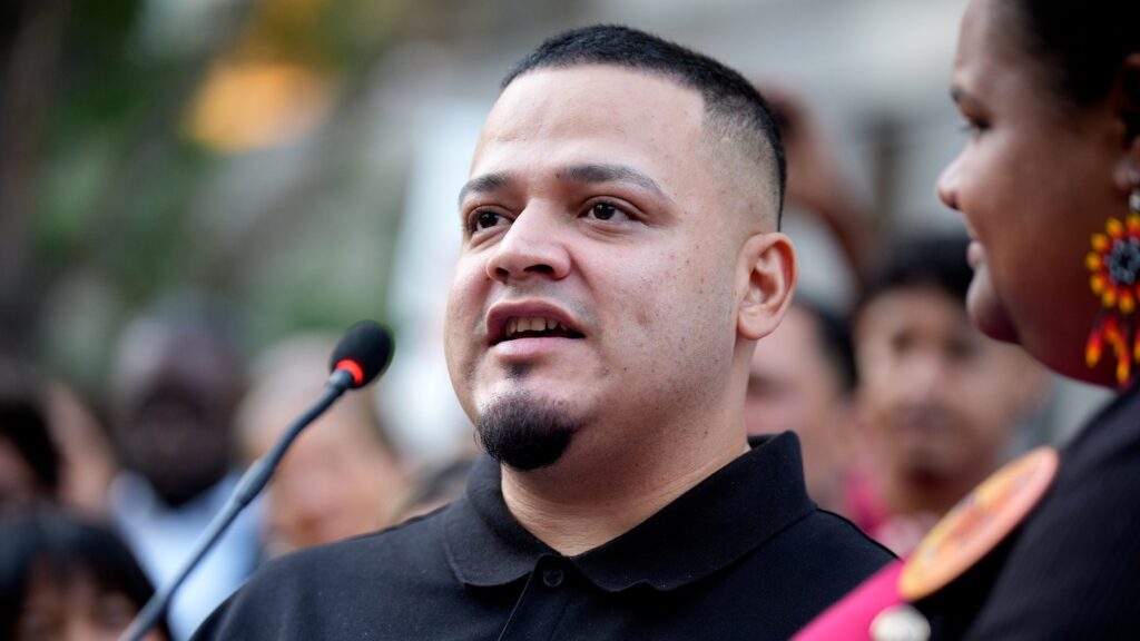 kilmar-abrego-garcia-gty-jt-251001_1759348199594_hpMain_16x9.jpg