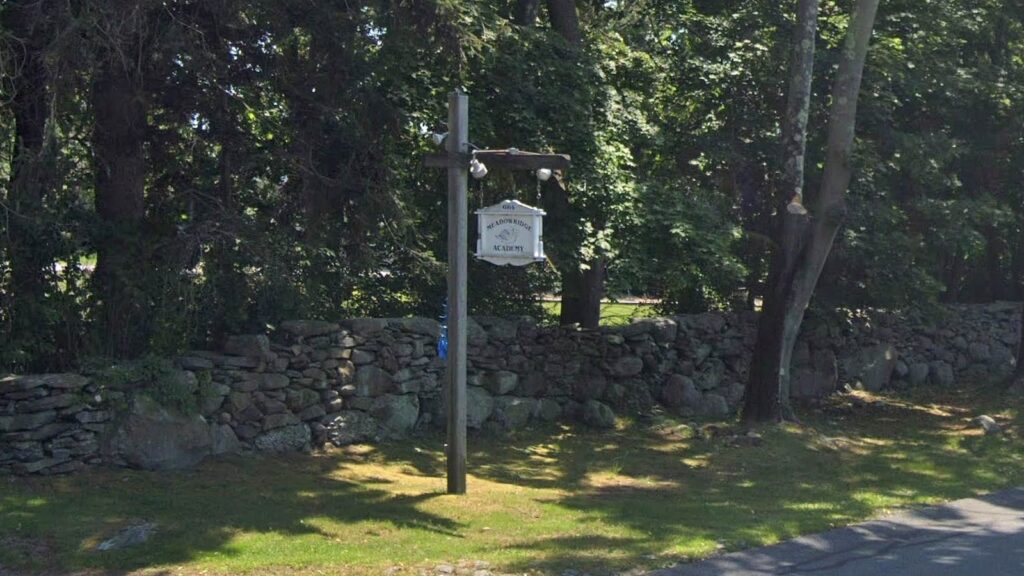 meadowbridge-ht-er-251017_1760715359672_hpMain_16x9.jpg