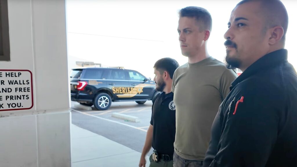 murder-suspect-arrest-ht-jt-251003_1759503192236_hpMain_16x9.jpg